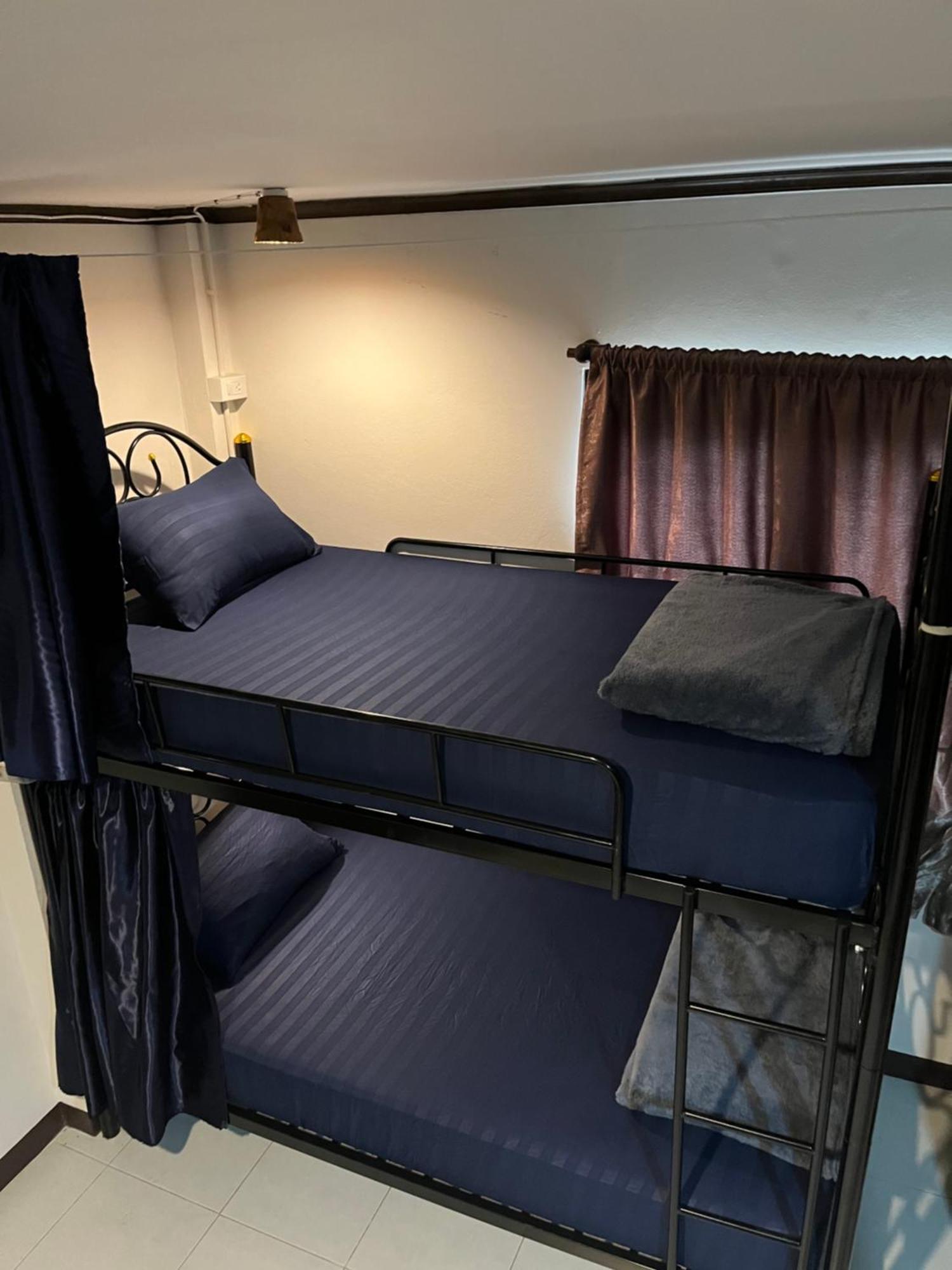 Moon Dolphin Hostel Haad Rin Esterno foto