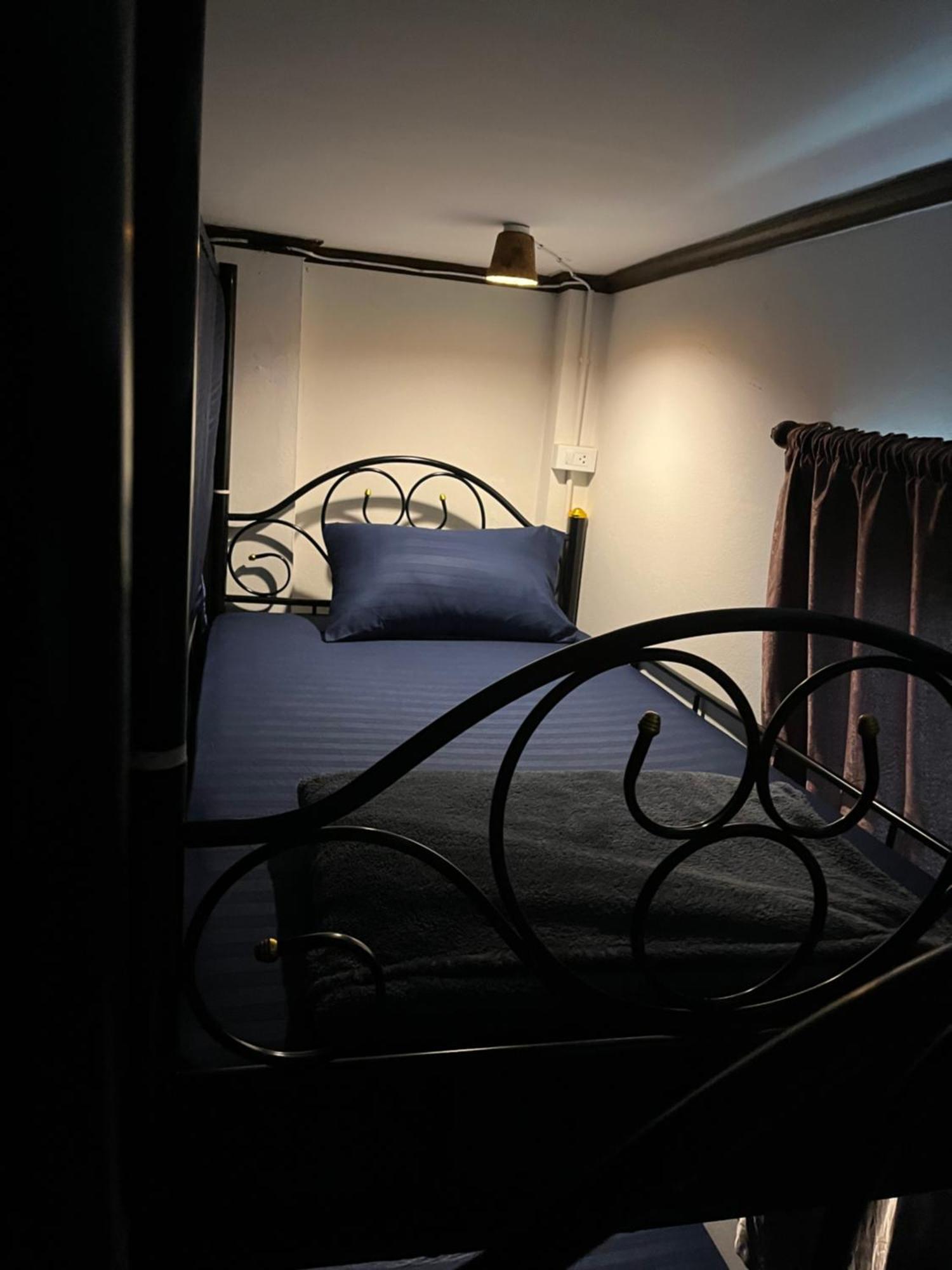 Moon Dolphin Hostel Haad Rin Esterno foto